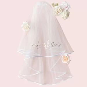 Bachelorette Gifts for the Bride: Bachelorette Party Veil