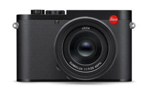 Gift Ideas for Someone who Travels: Compact Camera