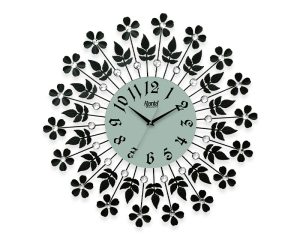 Housewarming Gift Ideas: Decorative Wall Clock
